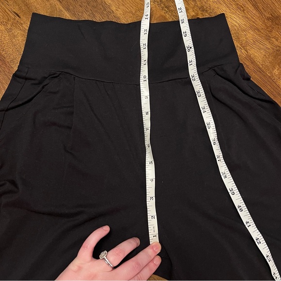 Vuori Black Track Pants - Picture 6 of 13